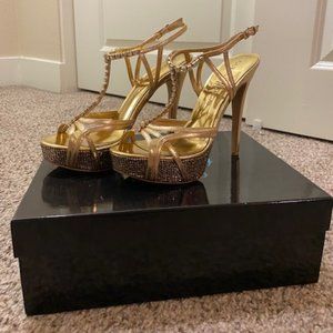 GUESS BY MARCIANO - GOLD RHINESTONE PUMPS - NEVER WORN